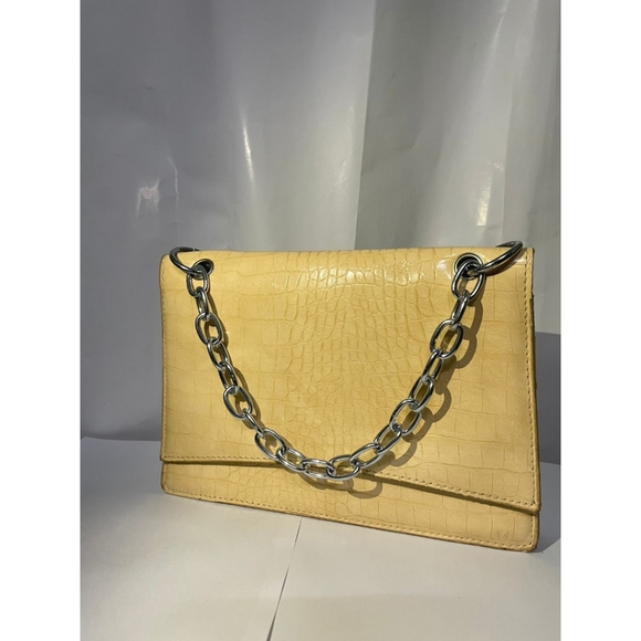 Handbags - Elegant Yellow handbag